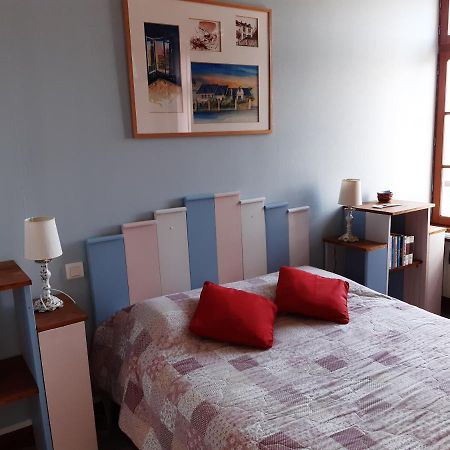 Chambres D'Hotes Sur La Courtine De Coucy Exterior foto