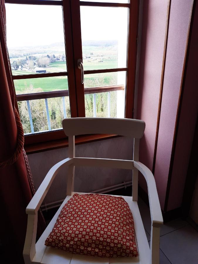 Chambres D'Hotes Sur La Courtine De Coucy Exterior foto