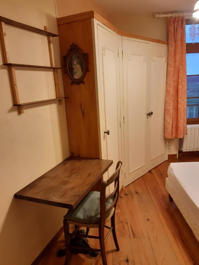 Chambres D'Hotes Sur La Courtine De Coucy Exterior foto